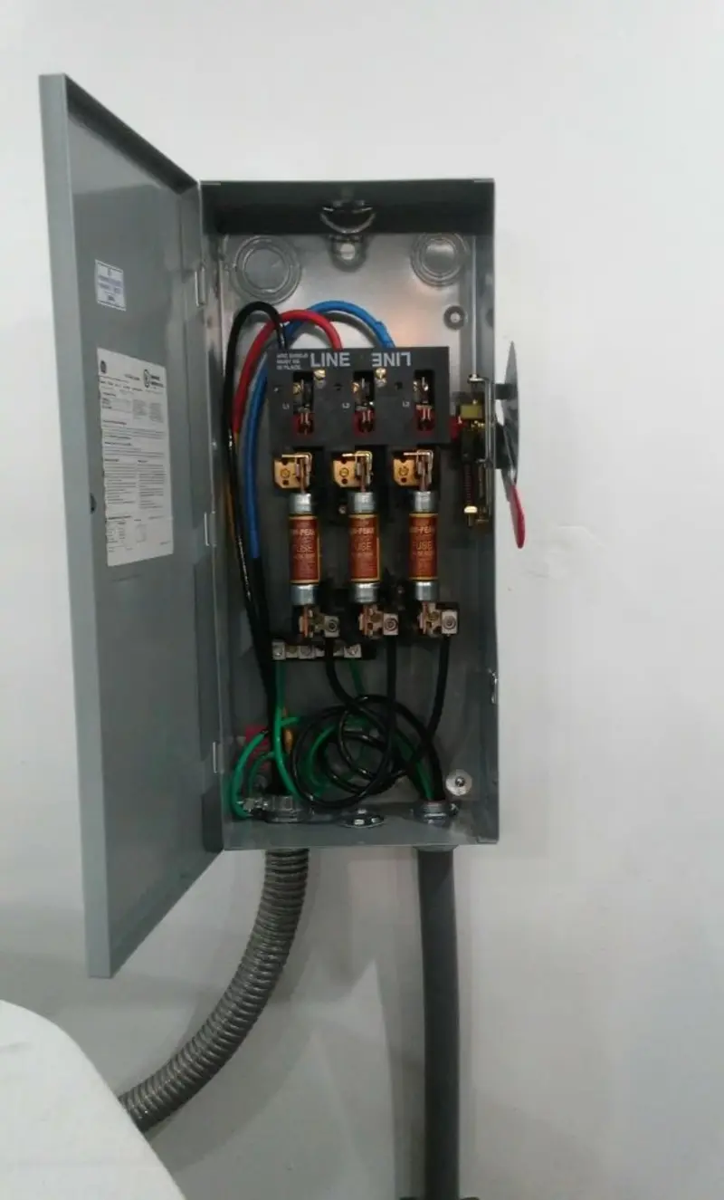 Three-phase disconnect switch installed for Smoke Detector Installation in Bay Village
